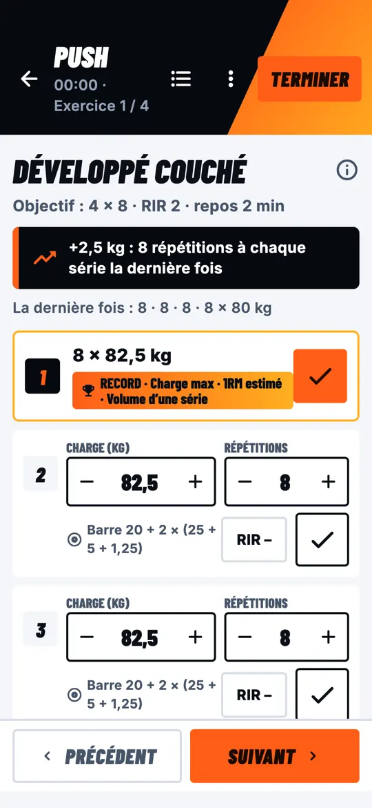 Mode salle de Kaizo : développé couché, série validée avec un nouveau record de charge maximale.